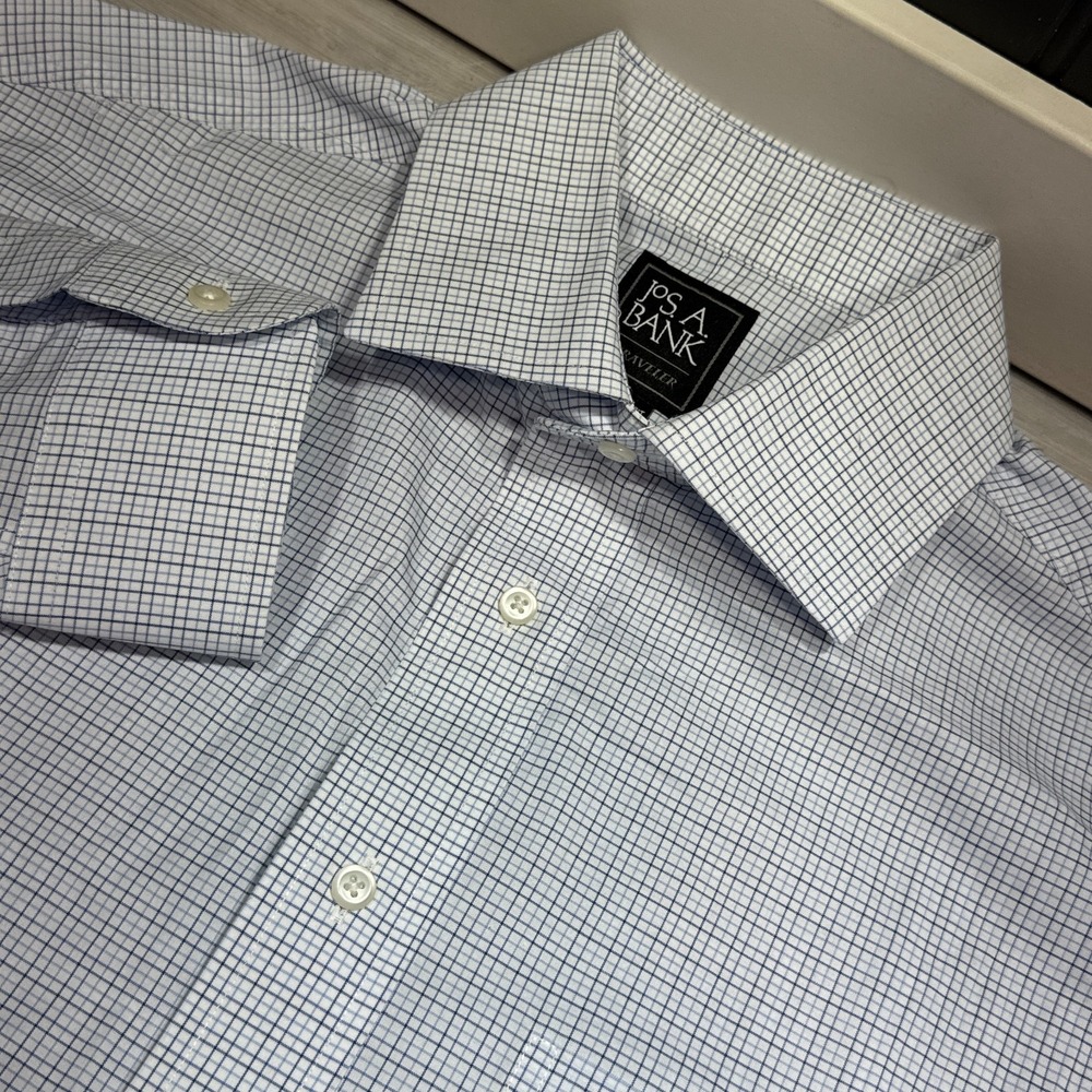 Jos A Bank Traveler Men 15.5 35 Tailored Fit Light Blue Check Cotton Dress Shirt